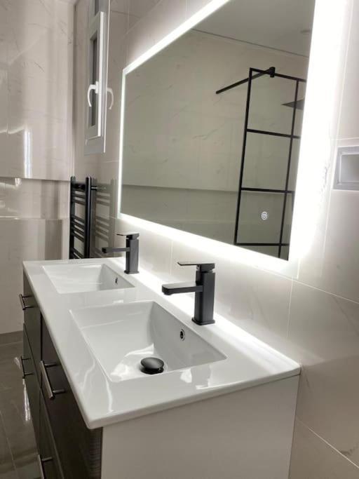 -2-zentral-traumwohnung-rhein Apartment